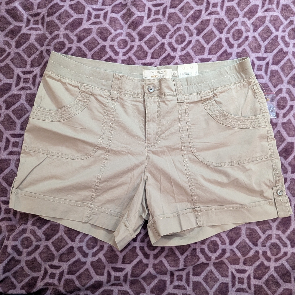 Sonoma Life+Style Women's Tan Shorts 18w NWT